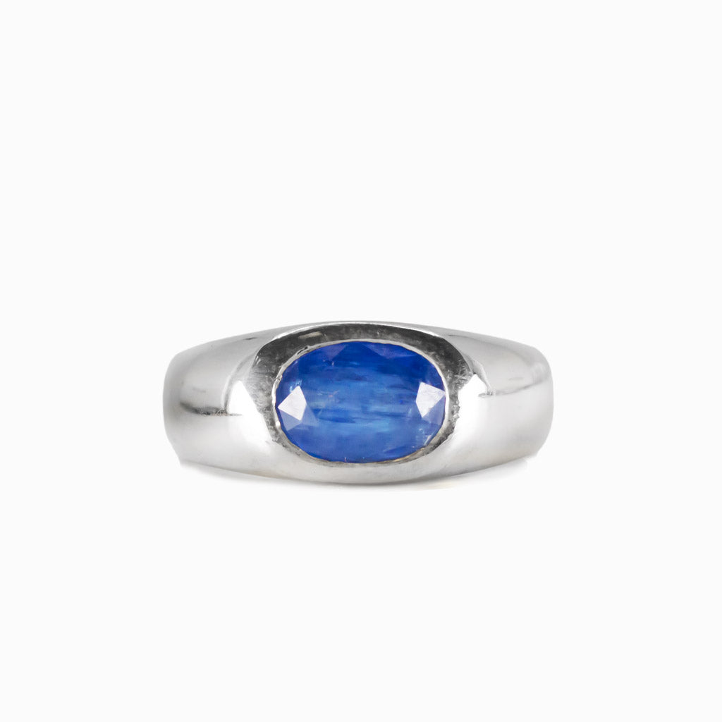 Faceted blue kyanite oval ring in sterling silver with deep blue gemstone