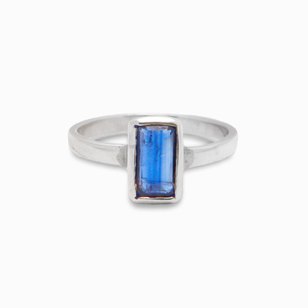 FACETED RECTANGLE KYANITE RING