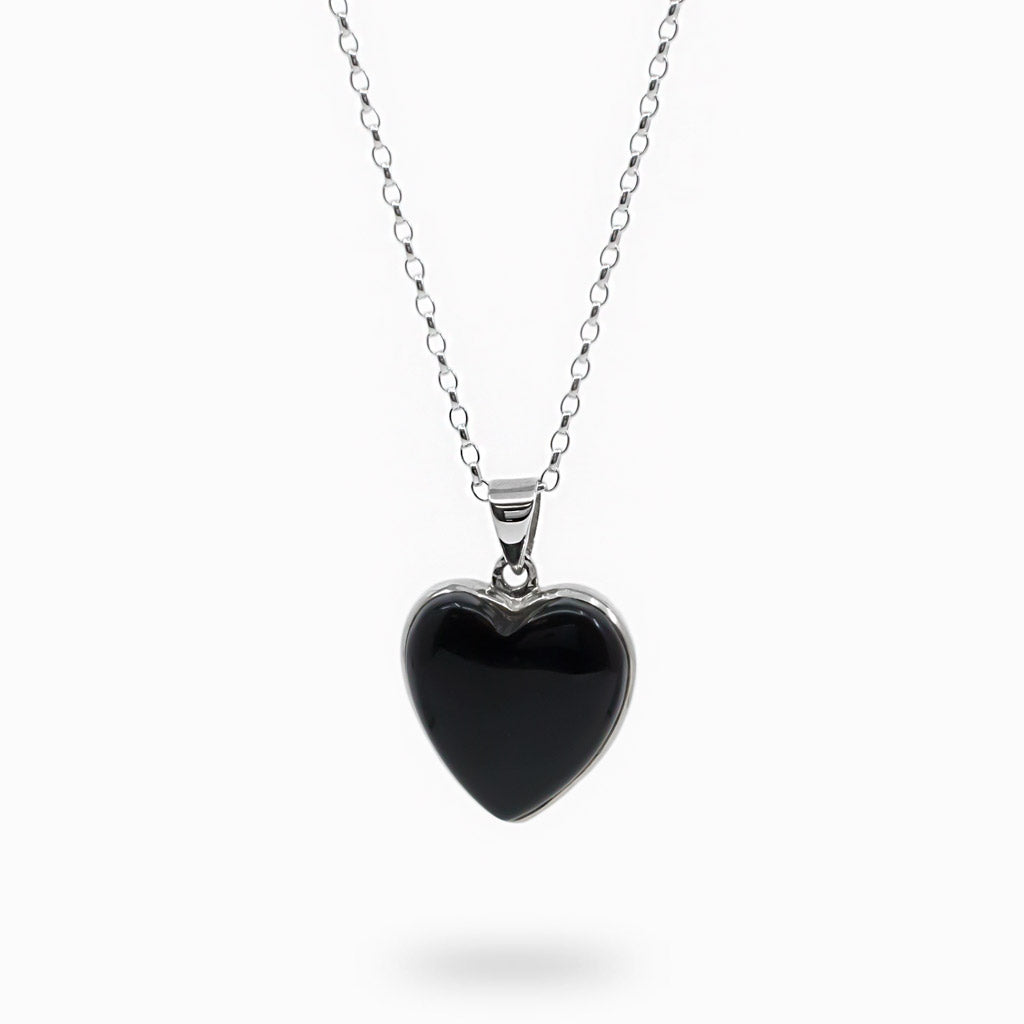 Cabochon Heart Onyx necklace
