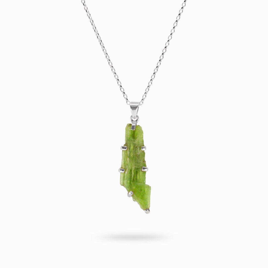 RAW GREEN KYANITE NECKLACE