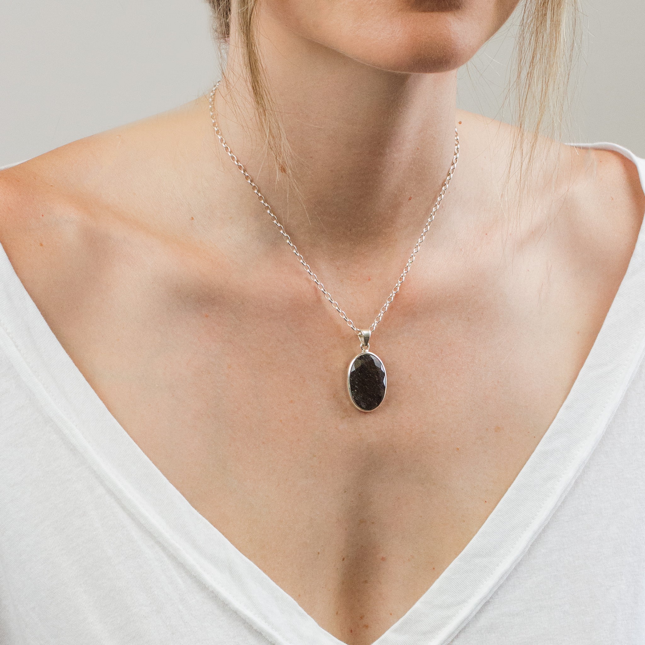 FACETED OVAL TOURMALINATED NECKLACE ON  MODEL