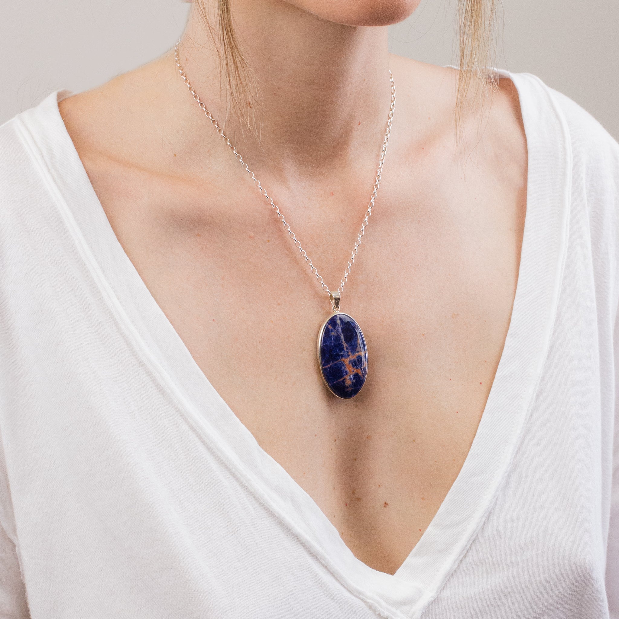 CABOCHON SODALITE NECKLACE ON MODEL