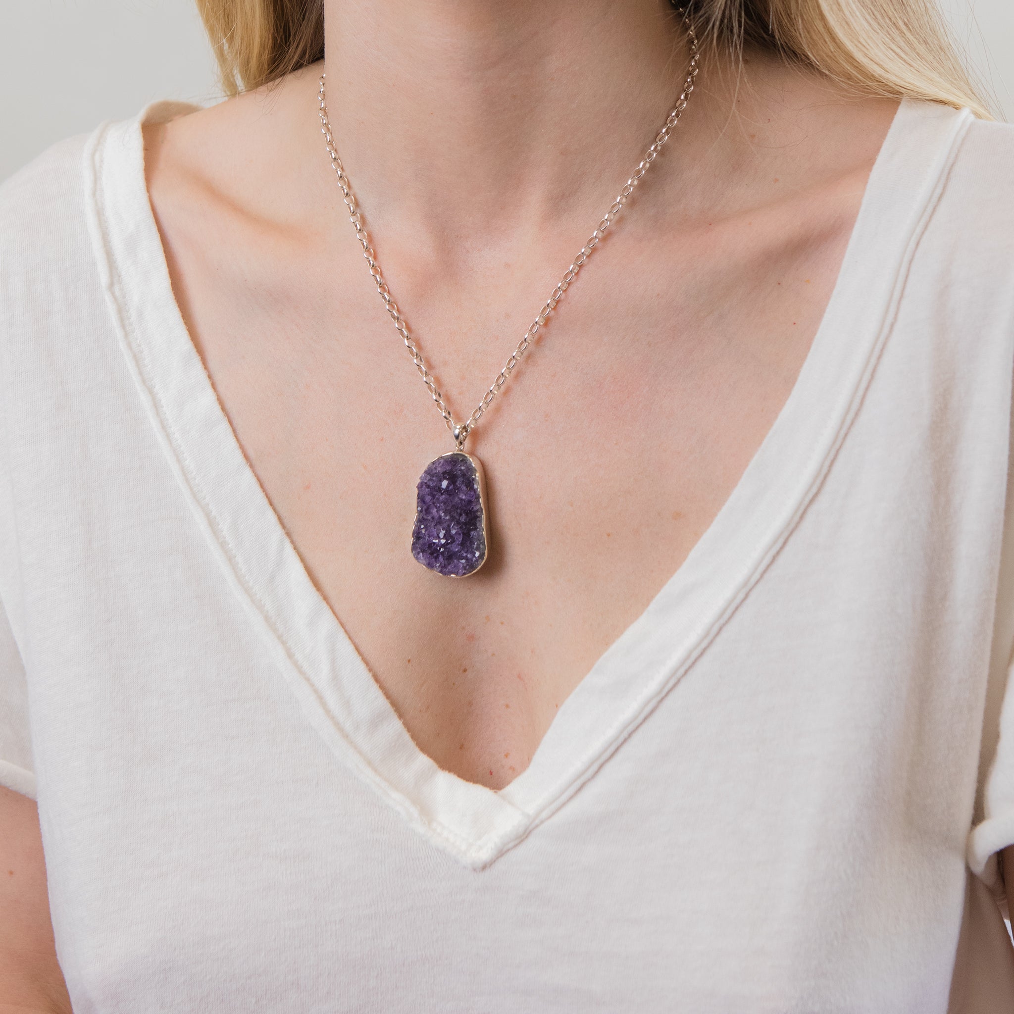 amethyst necklace ON MODEL
