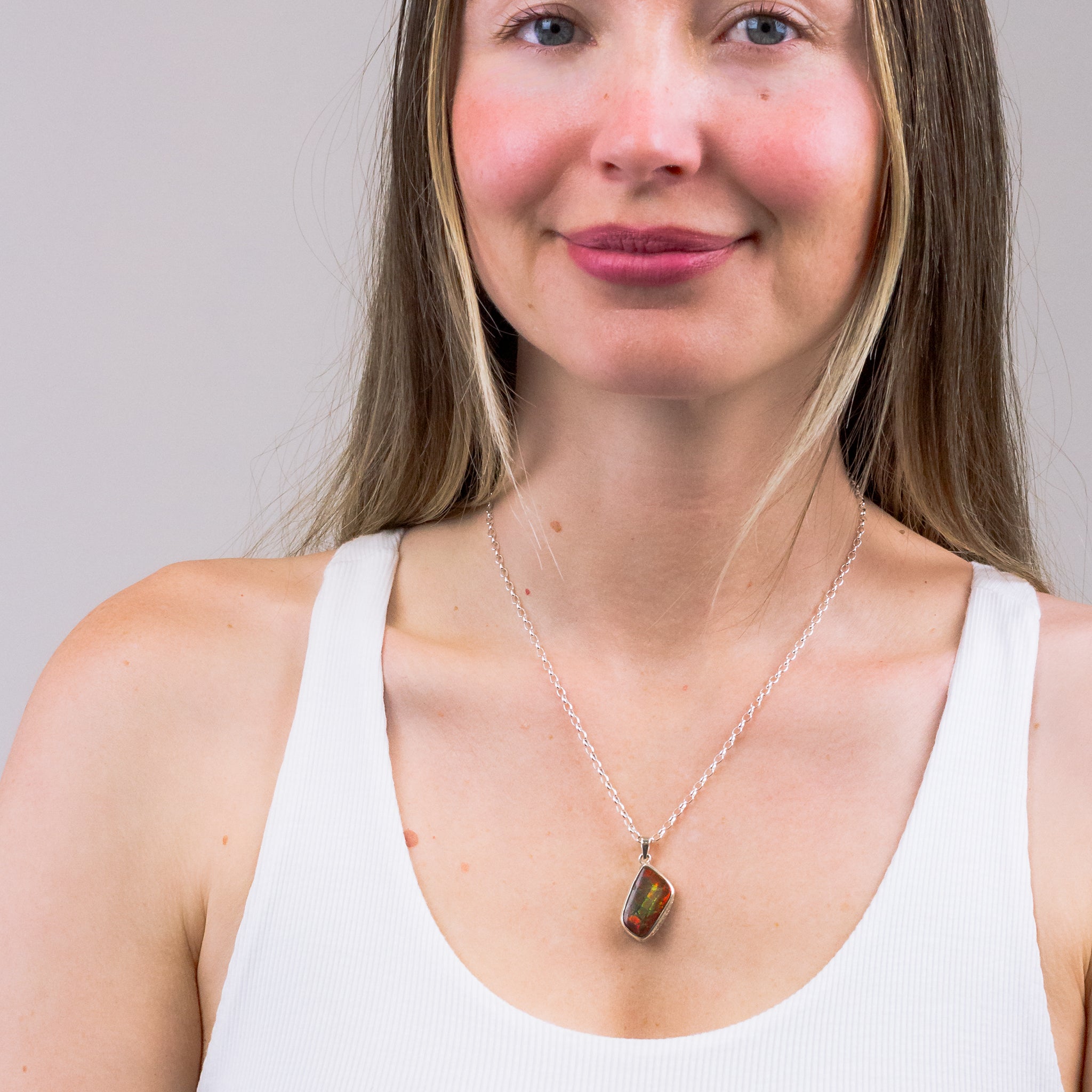 AMMOLITE NECKLACE ON MODEL 