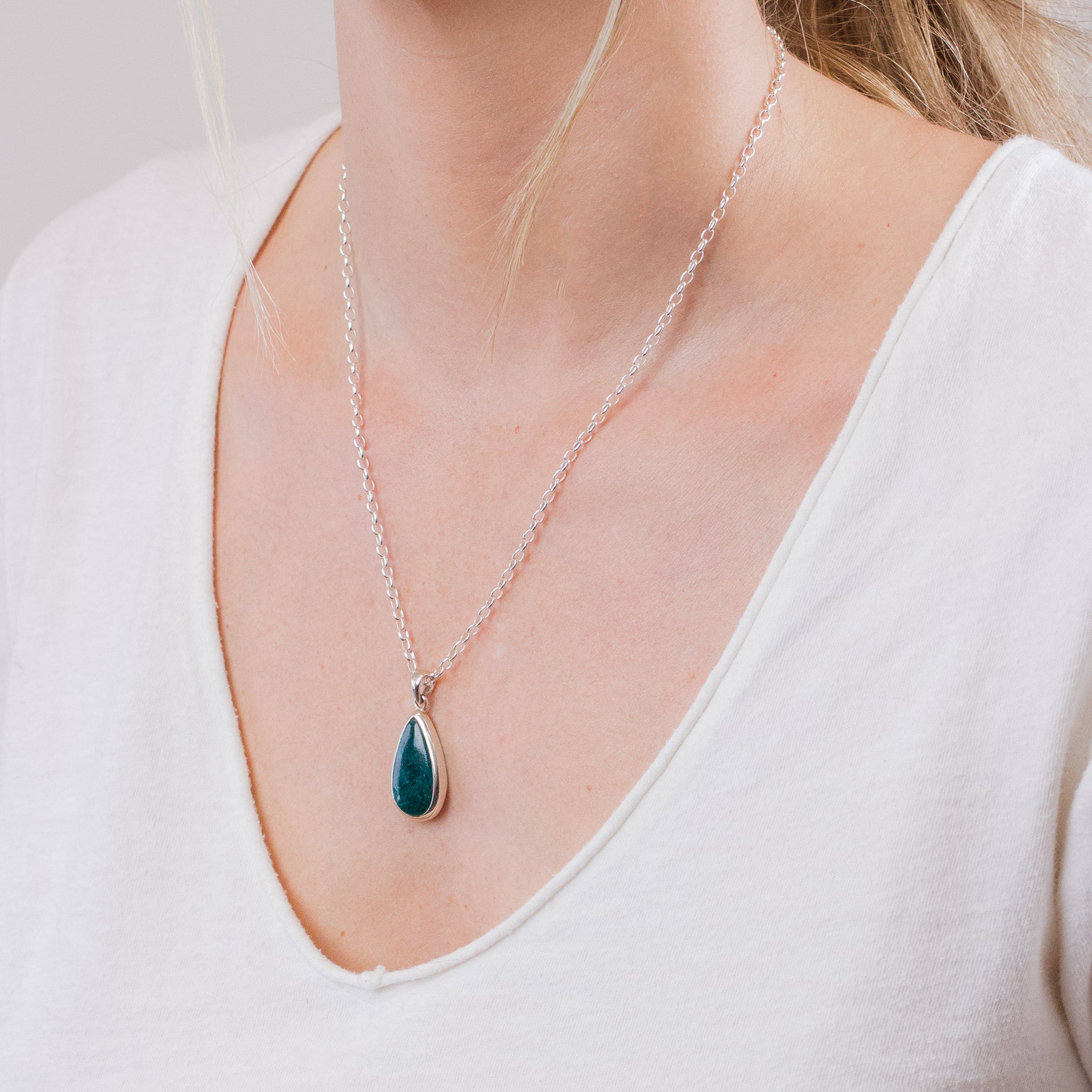 CABOCHON TEAR SHAPED DIOPTASE NECKLACE ON MODEL