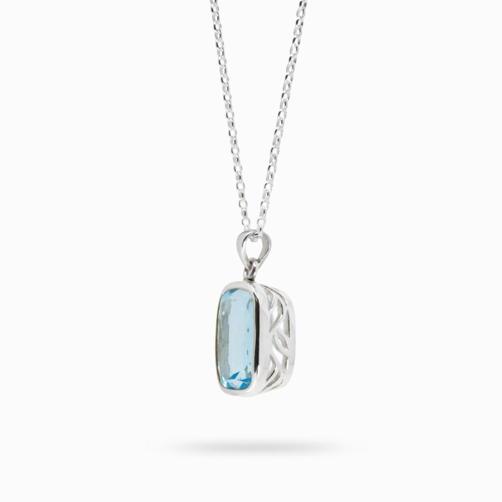 FACETED BLUE TOPAZ NECKLACE