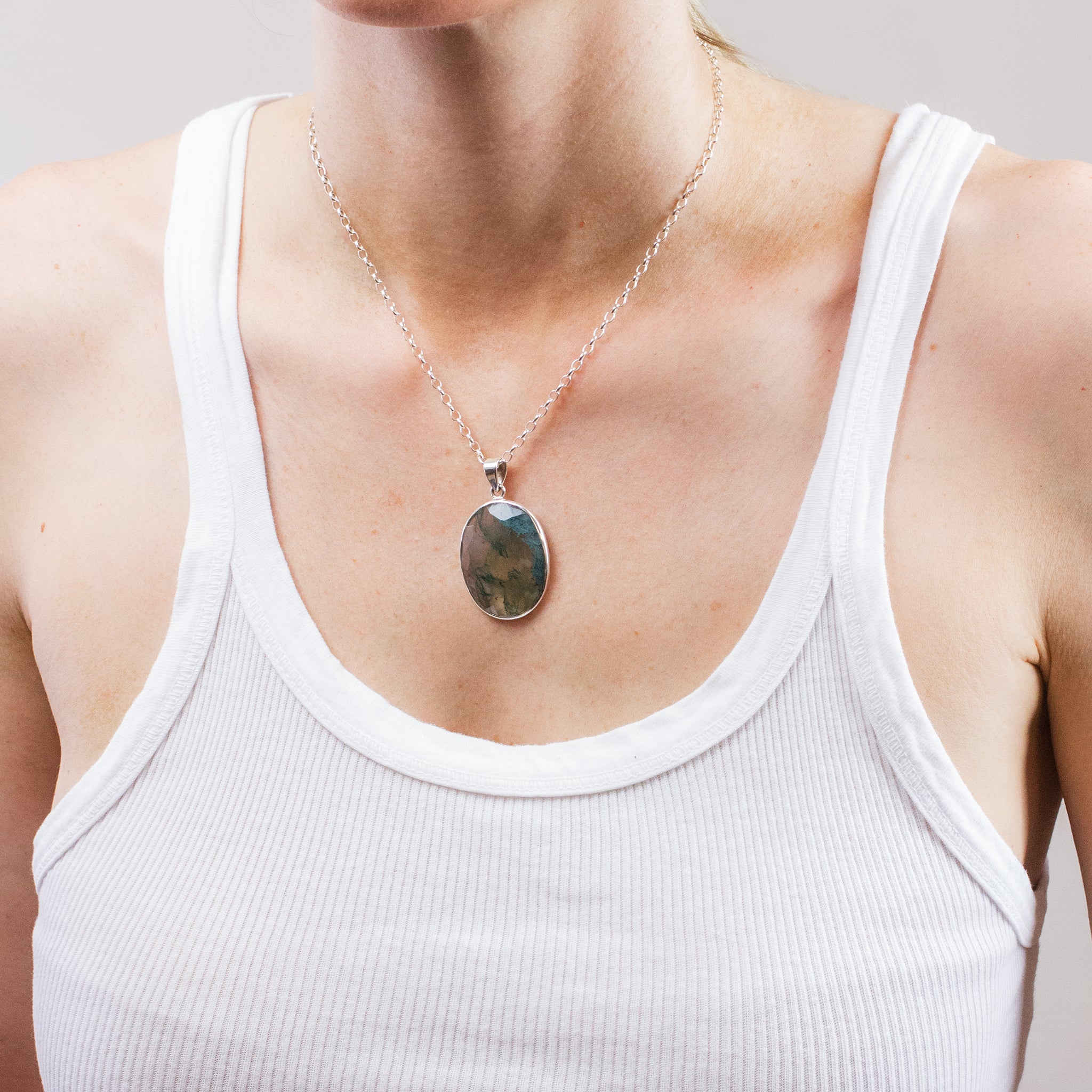 FACETED MOSS AGATE NECKLACE ON MODEL