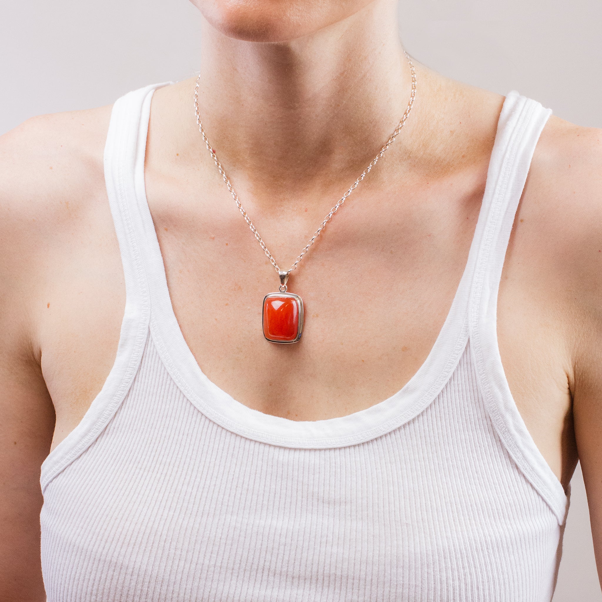 CABOCHON CARNELIAN NECKLACE ON MODEL
