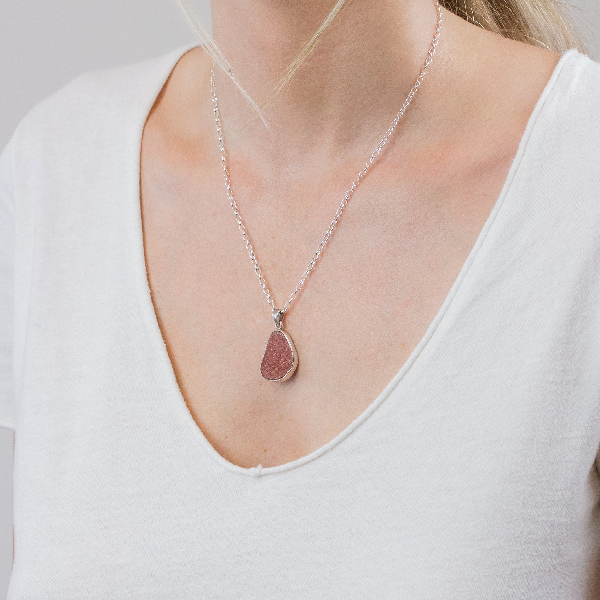 DRUZY AGATE NECKLACE ON MODEL
