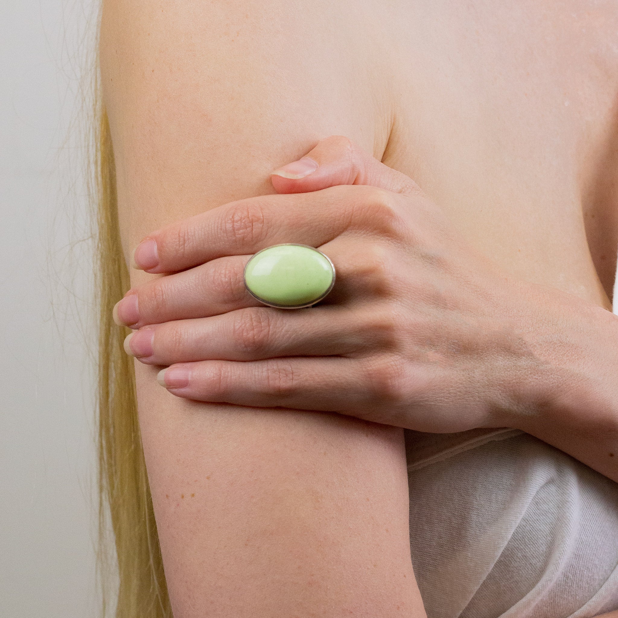 LEMON CHRYSOPRASE RING