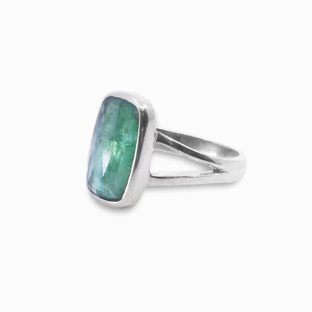 GREEN KYANITE RING