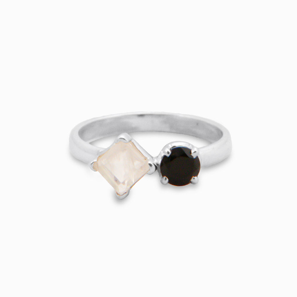 RAINBOW MOONSTONE AND ONYX RING