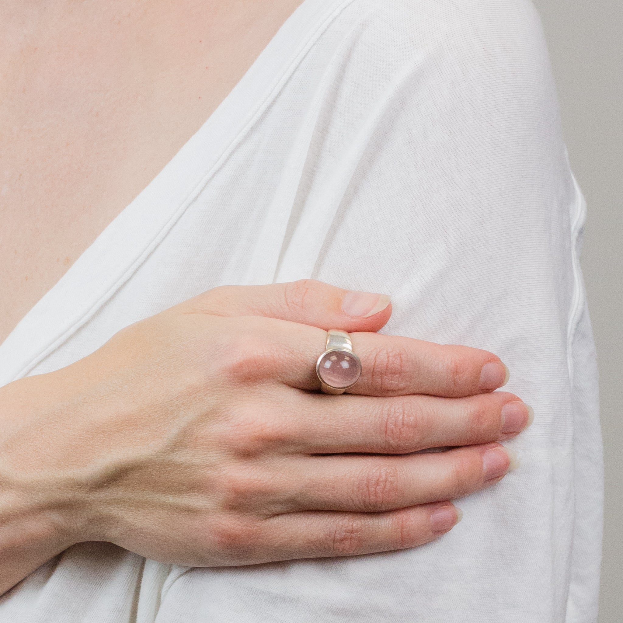 STAR ROSE QUARTZ RING