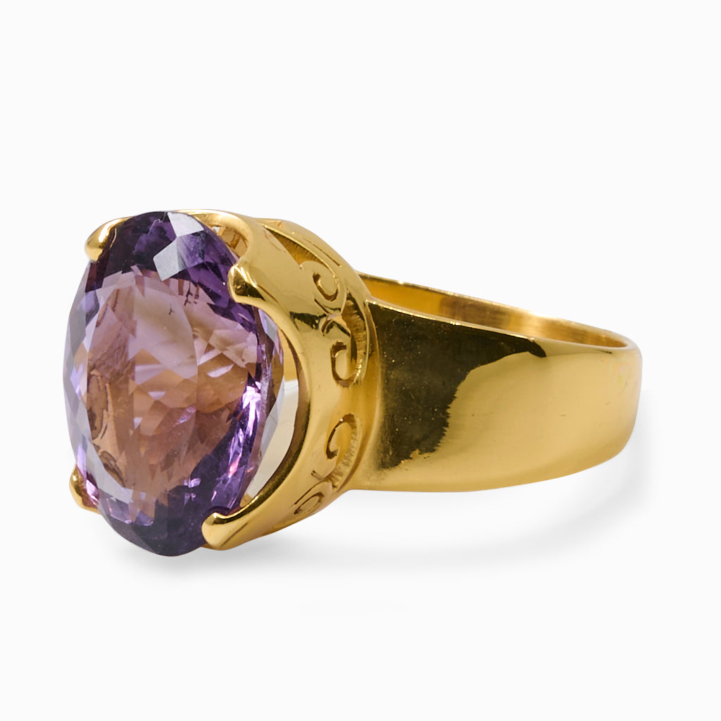 FACETED OVAL AMETHYST RING