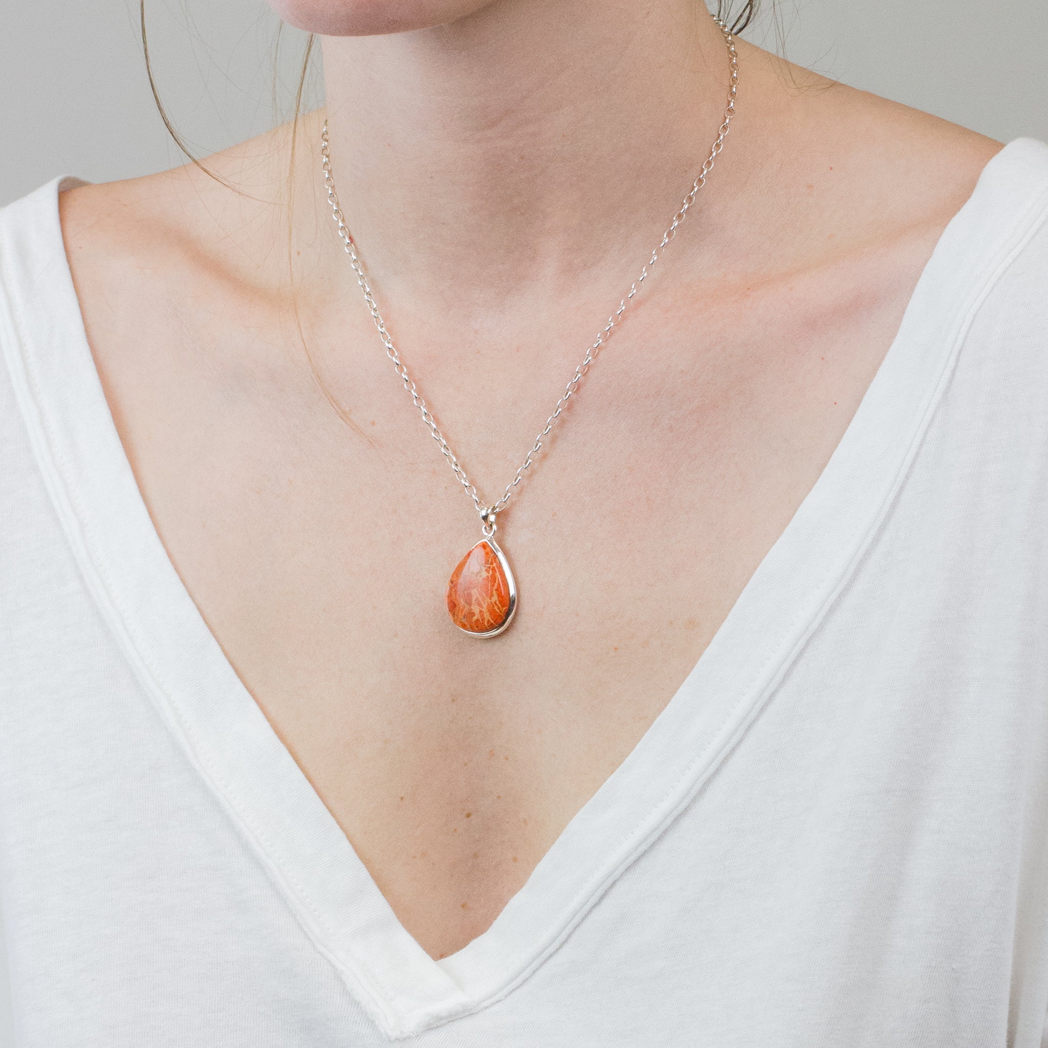 CORAL CABOCHON NECKLACE