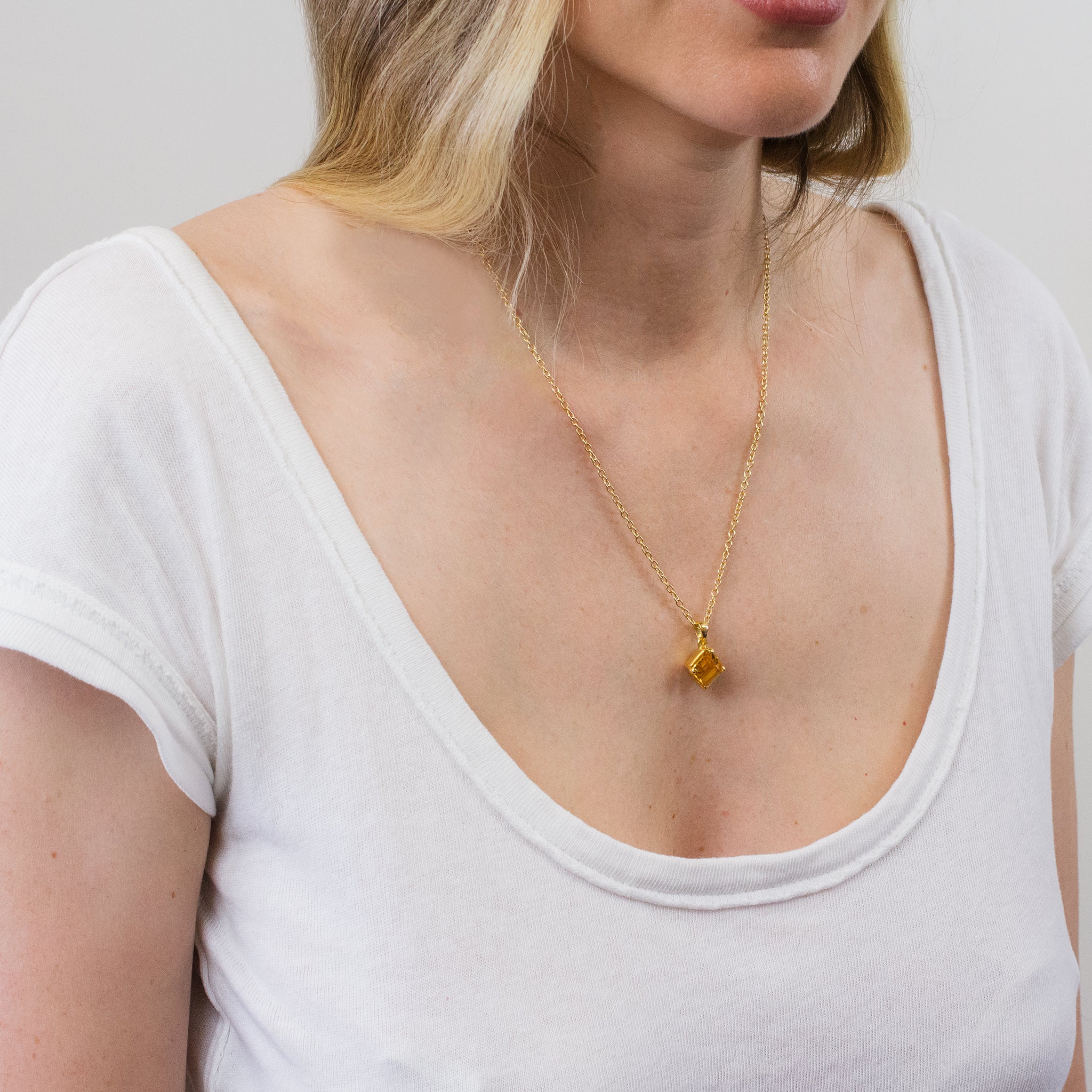 DIAMOND CITRINE FACETED NECKLACE WITH 14K YELLOW GOLD VERMEIL FINISH ON MODEL