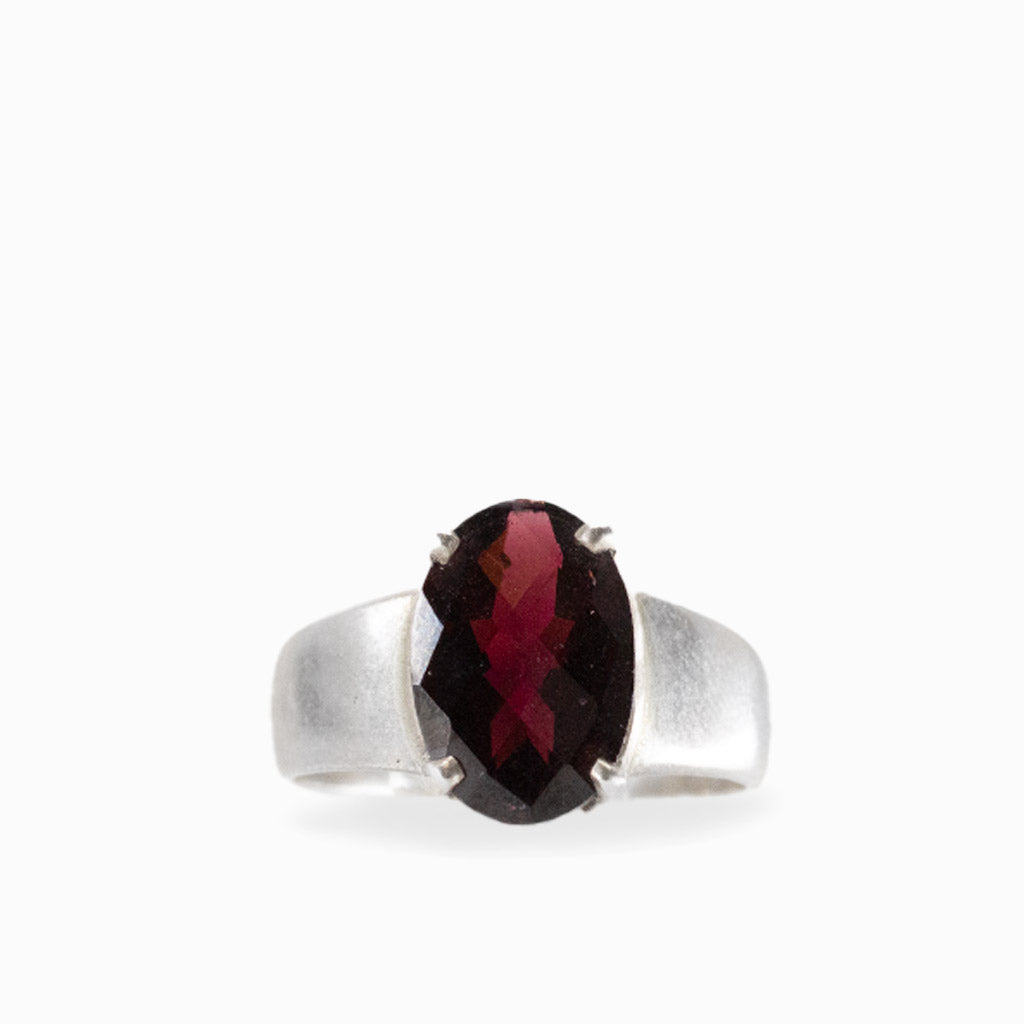 FACETED OVAL GARNET RING STERLING SILVER 