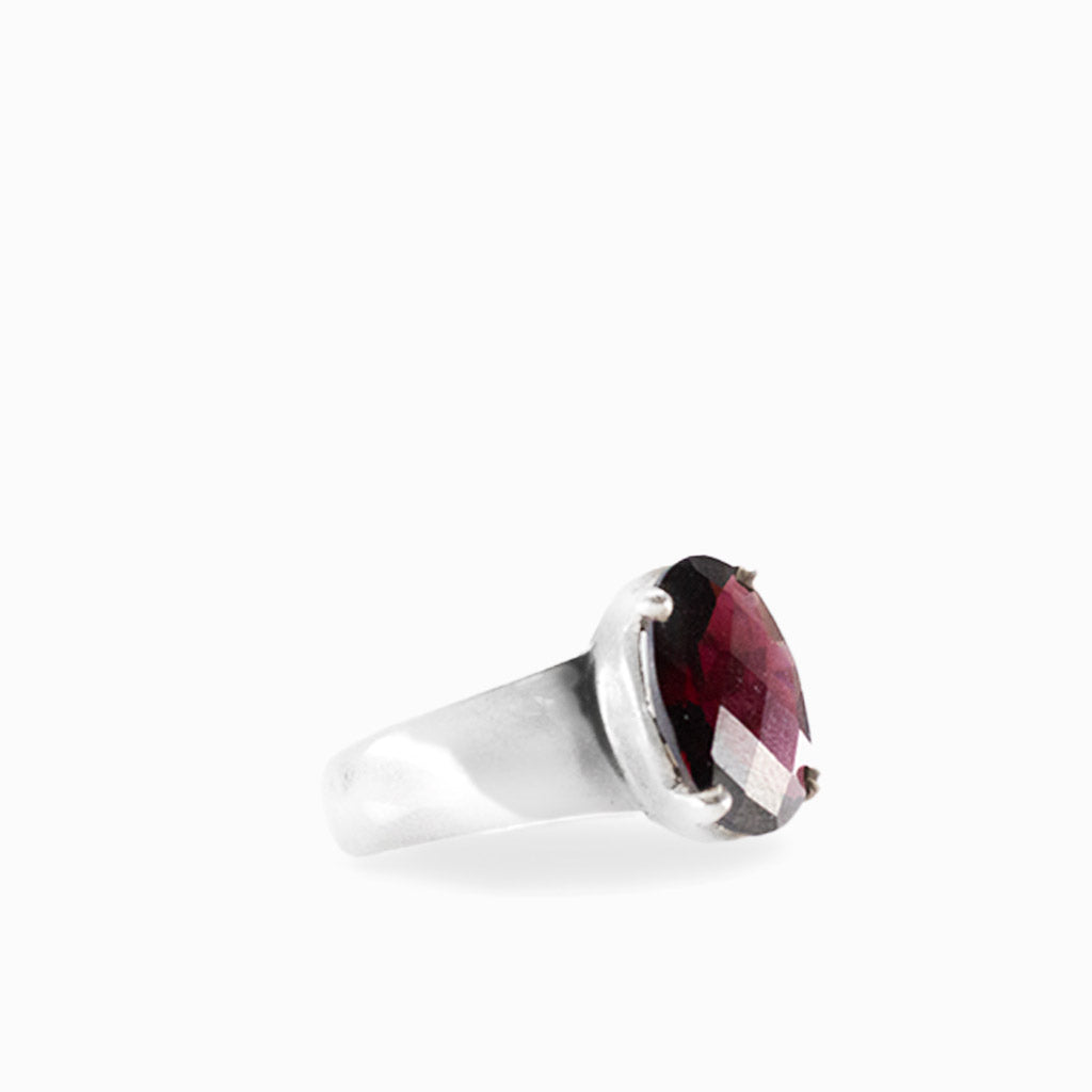 FACETED OVAL GARNET RING STERLING SILVER 