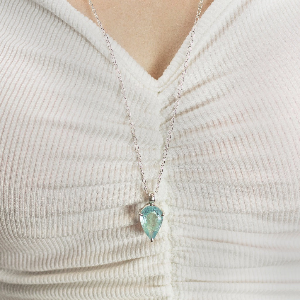 Light blue reverse teardrop faceted Aquamarine Necklace on model