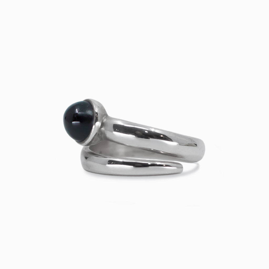 Cabochon Round Black Star Diopside ring