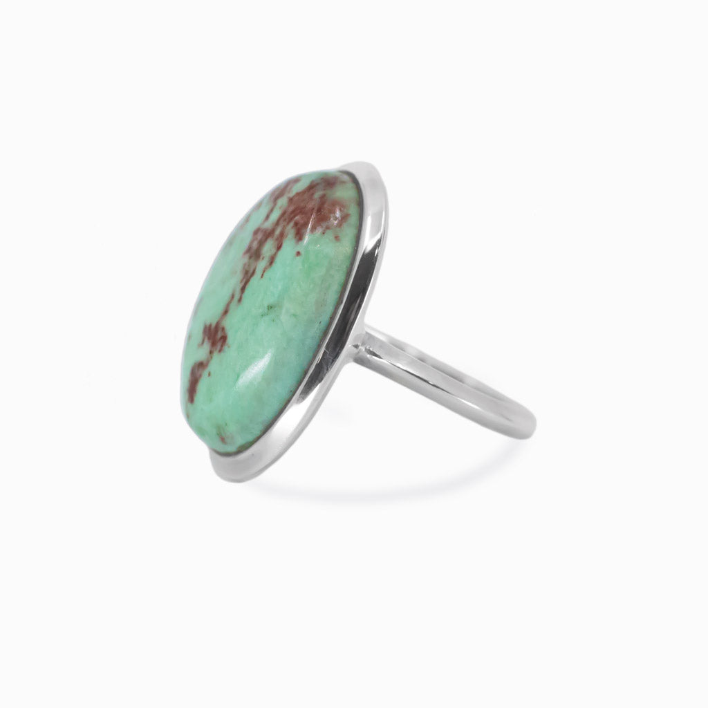 Cabochon Oval Bloodstone ring