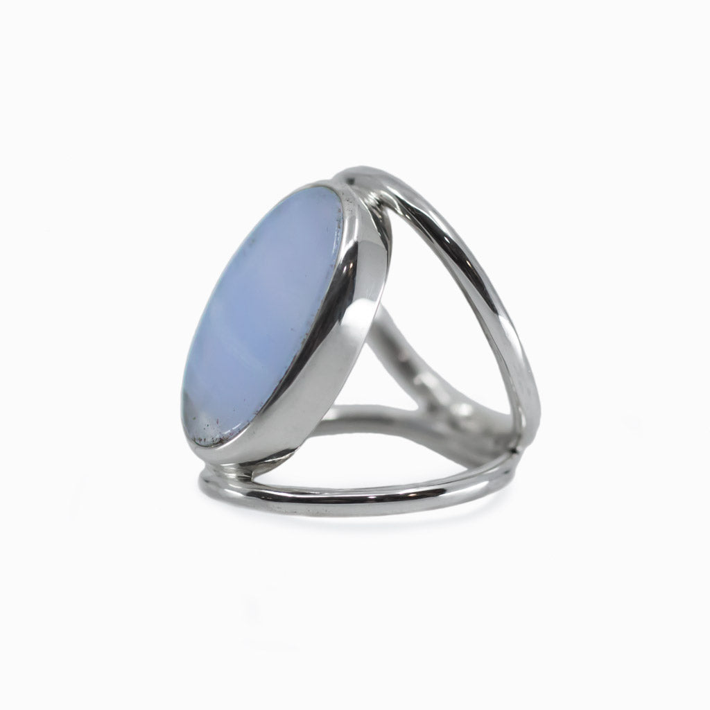 Oval Cabochon Blue Lace Agate ring