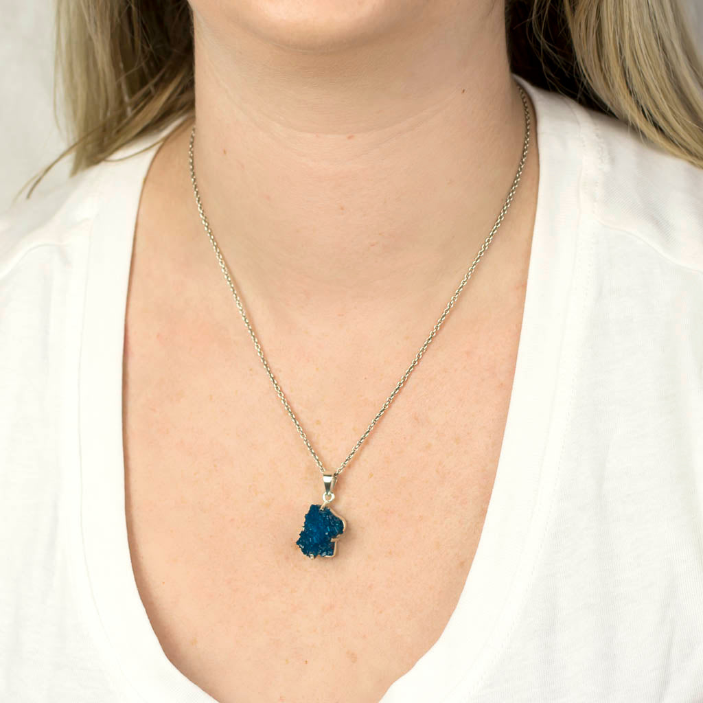 RAW ORGANIC SHAPED BLUE STERLING SILVER CAVANSITE NECKLACE ON MODEL
