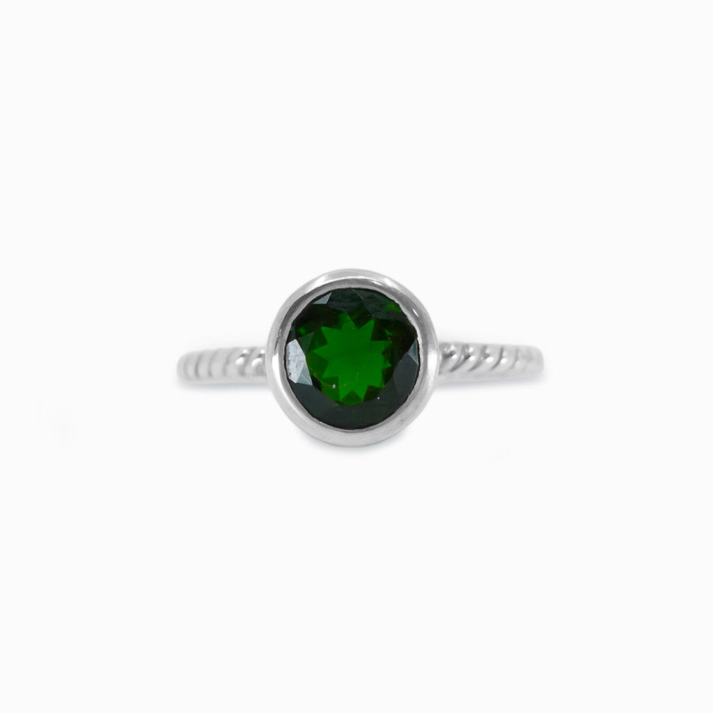 faceted round Chrome Diopside ring