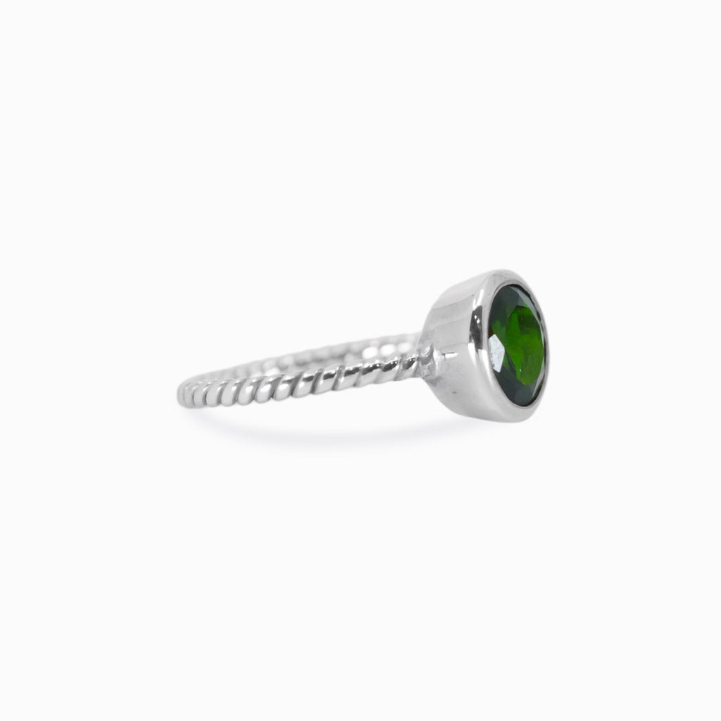 faceted round Chrome Diopside ring