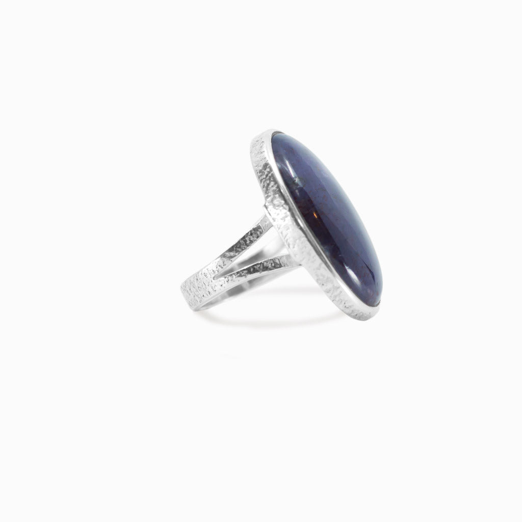 Oval Cabochon Iolite ring