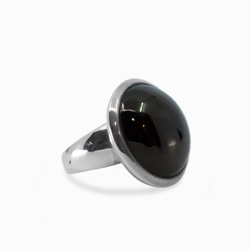 Round Cabochon jet ring