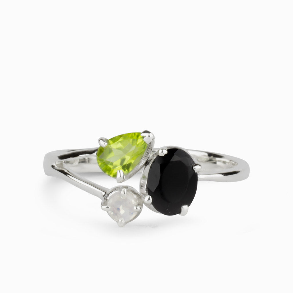 Black Onyx, Clear Rainbow Moonstone, Green Peridot Tri gemstone Ring made in earth