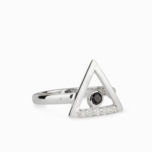 Triangulo: Black Spinel & Diamond Ring
