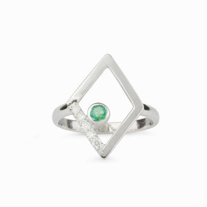 Diamante: Green Emerald & Diamond Ring Made in Earth