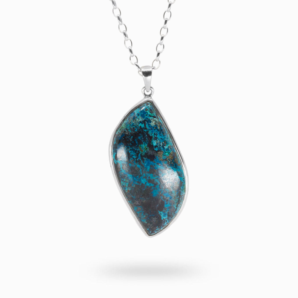 cabochon s-shaped Shattuckite Necklace