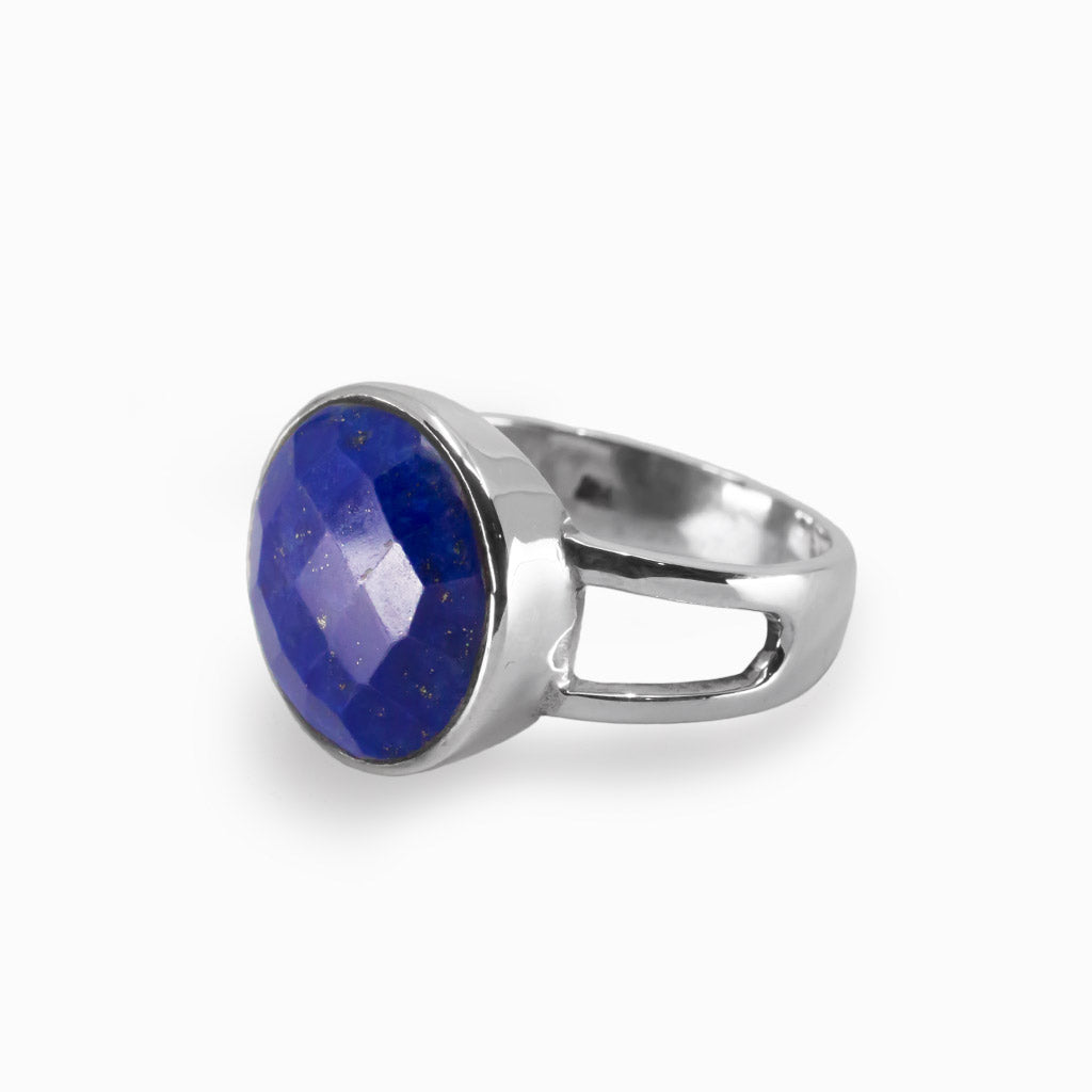 Dark Blue Circular Lapis Lazuli ring