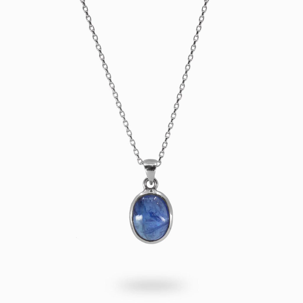 Oval cabochon Violet-blue Tanzanite necklace