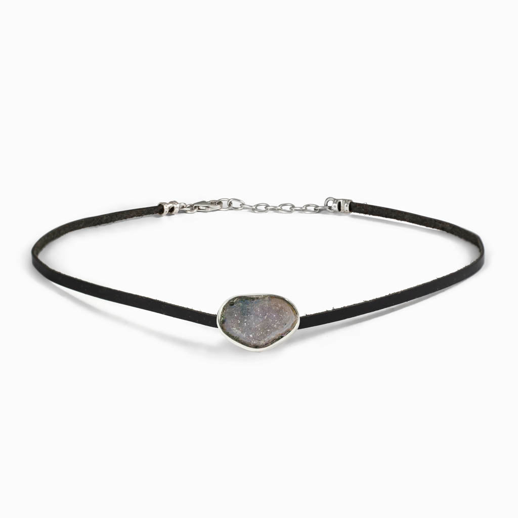 DRUZY AGATE LEATHER CHOKER NECKLACE