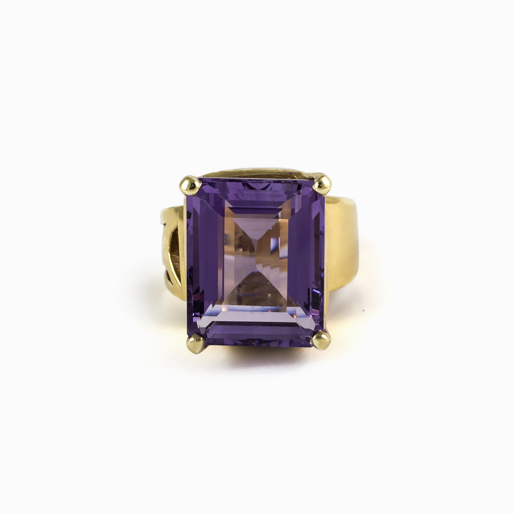 Purple Amethyst Ring from the Made Gold Collection Made in Earth
