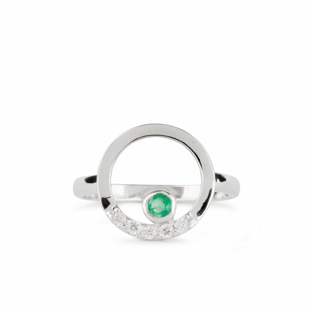 Cercle: Ring Emerald & Diamond Ring Made in Earth