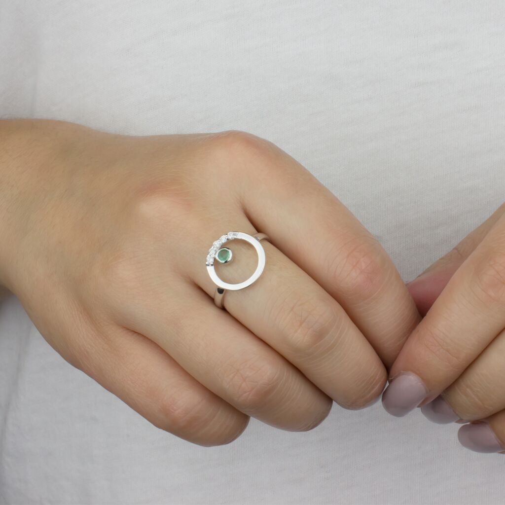 Cercle: Emerald & Diamond Ring on Model