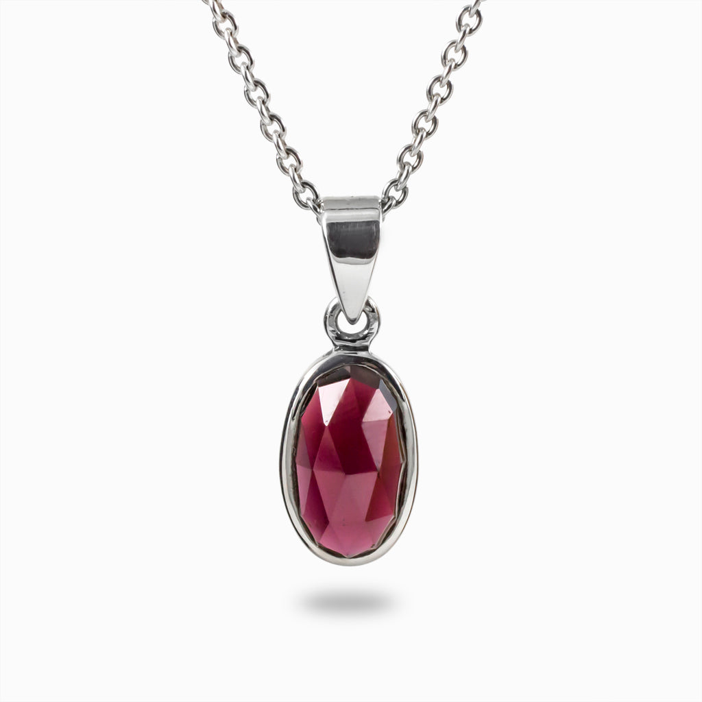 Facted Oval Garnet Necklace made in earth