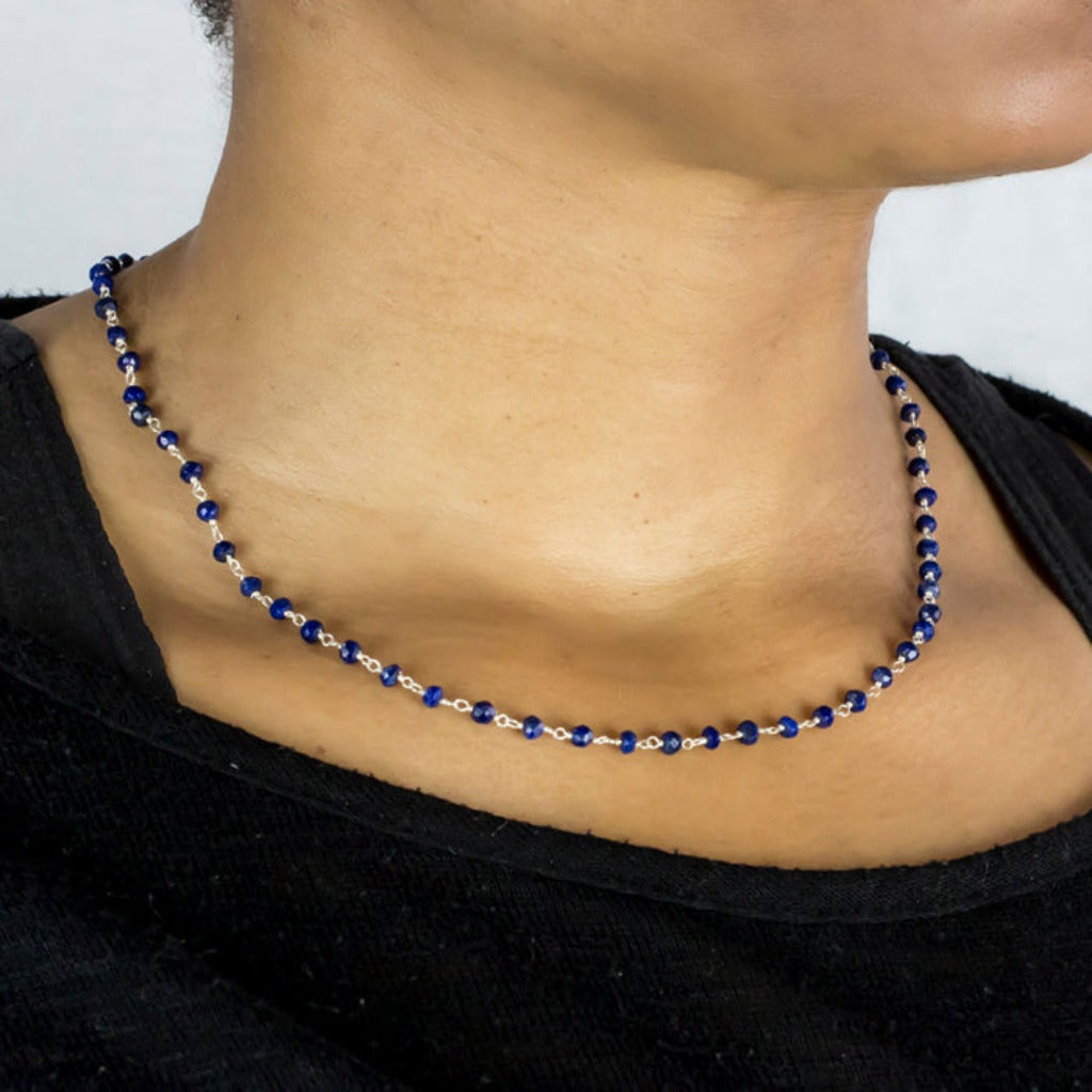 Lapis Lazuli beaded chain necklace on Model