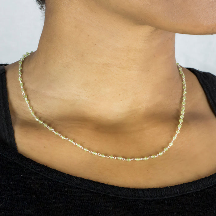 Peridot beaded chain necklace on model