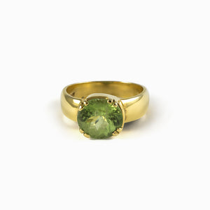 Green Peridot Ring from the Made Gold Collection  Made in Earth