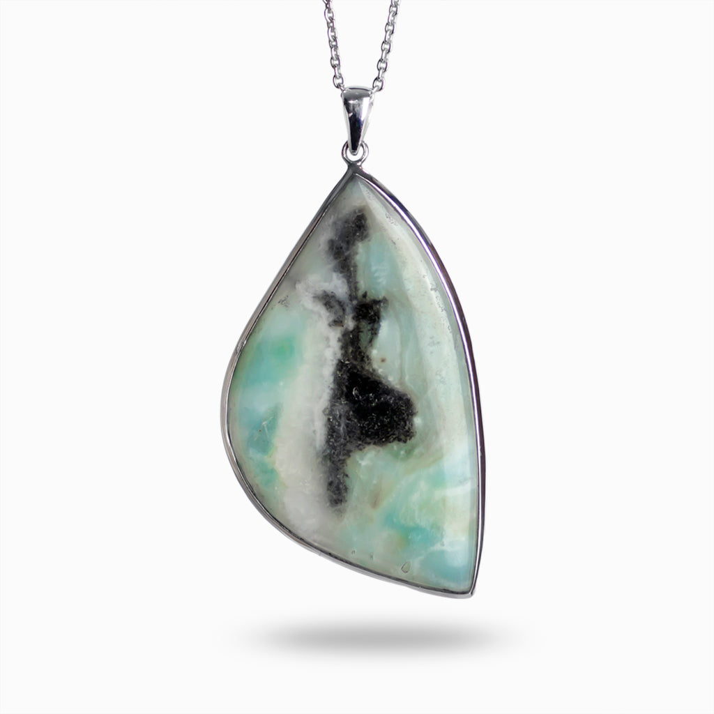 Quartzite necklace quartz crystal Made In Earth